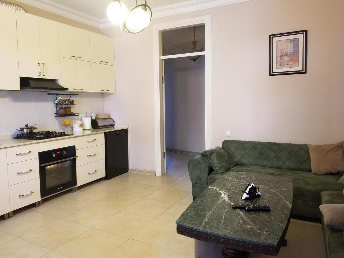 Apartment Chavchavadze 21 باتومي المظهر الخارجي الصورة